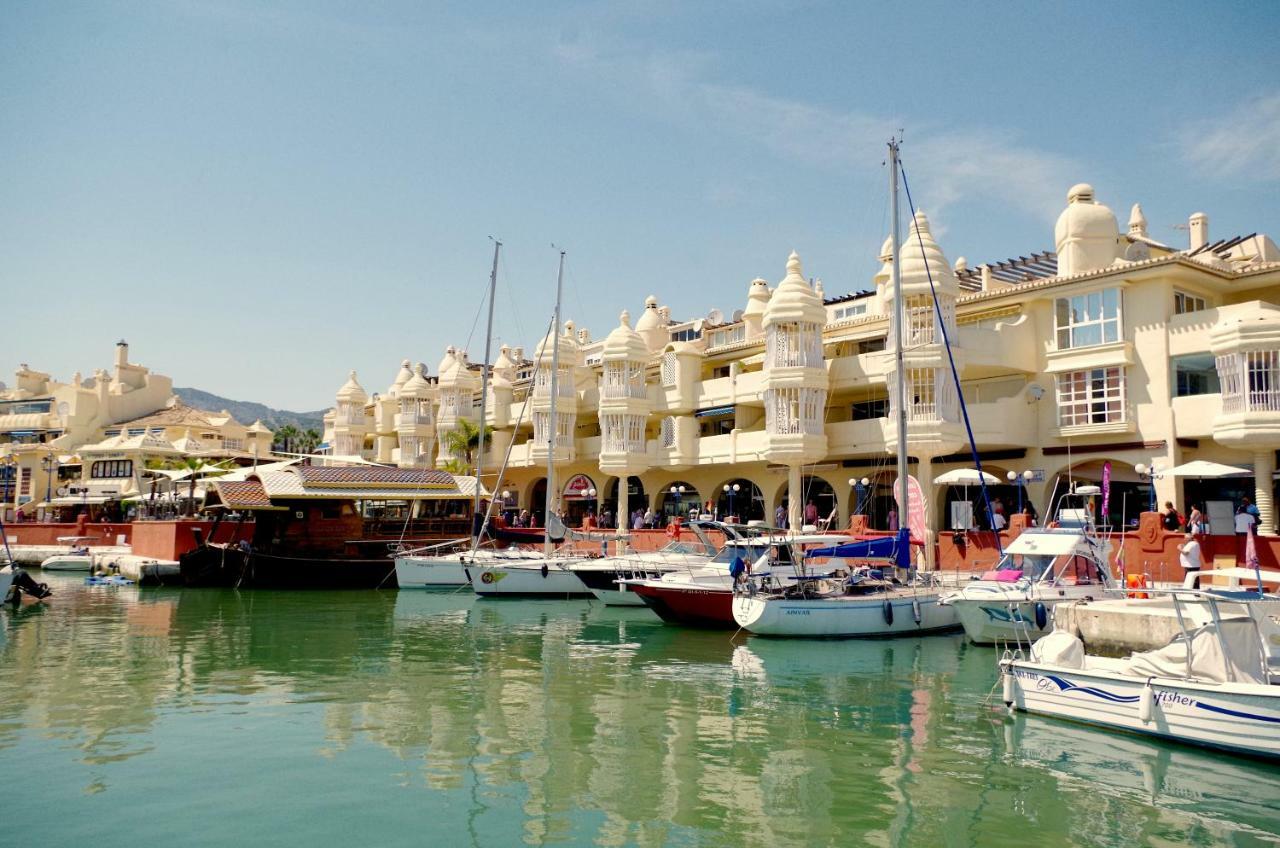 Puerto Marina Waterfront Apartment ベナルマデナ エクステリア 写真