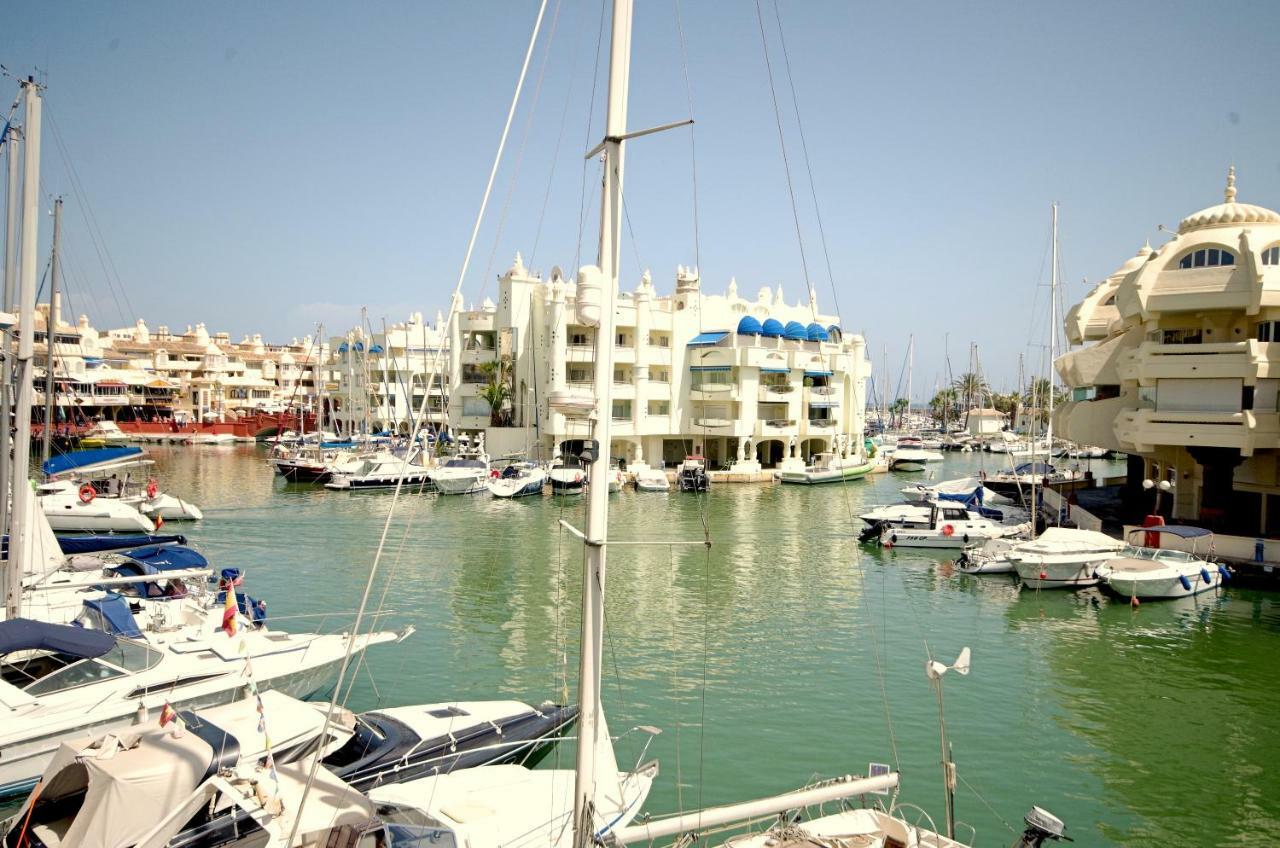 Puerto Marina Waterfront Apartment ベナルマデナ エクステリア 写真