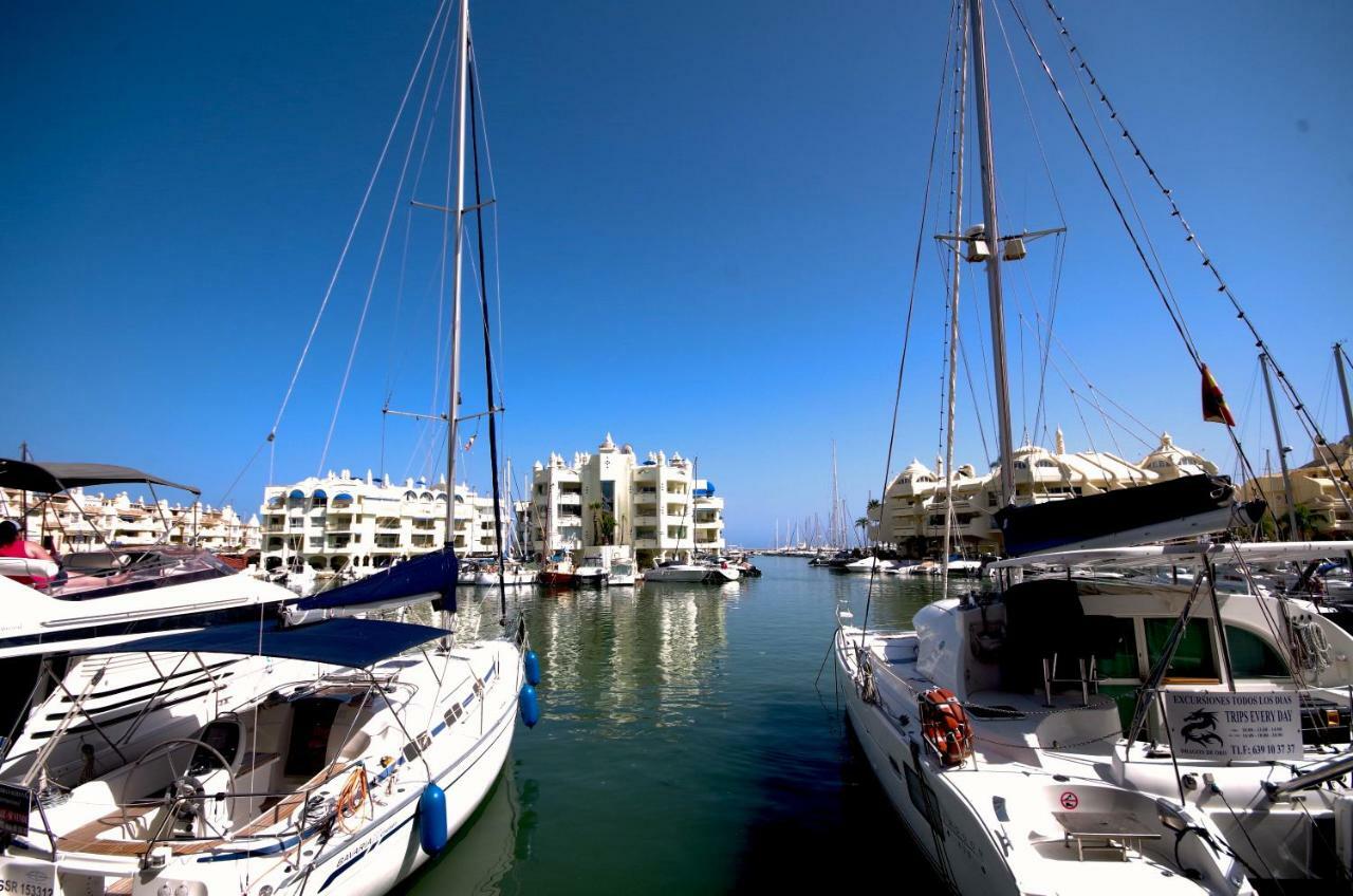 Puerto Marina Waterfront Apartment ベナルマデナ エクステリア 写真